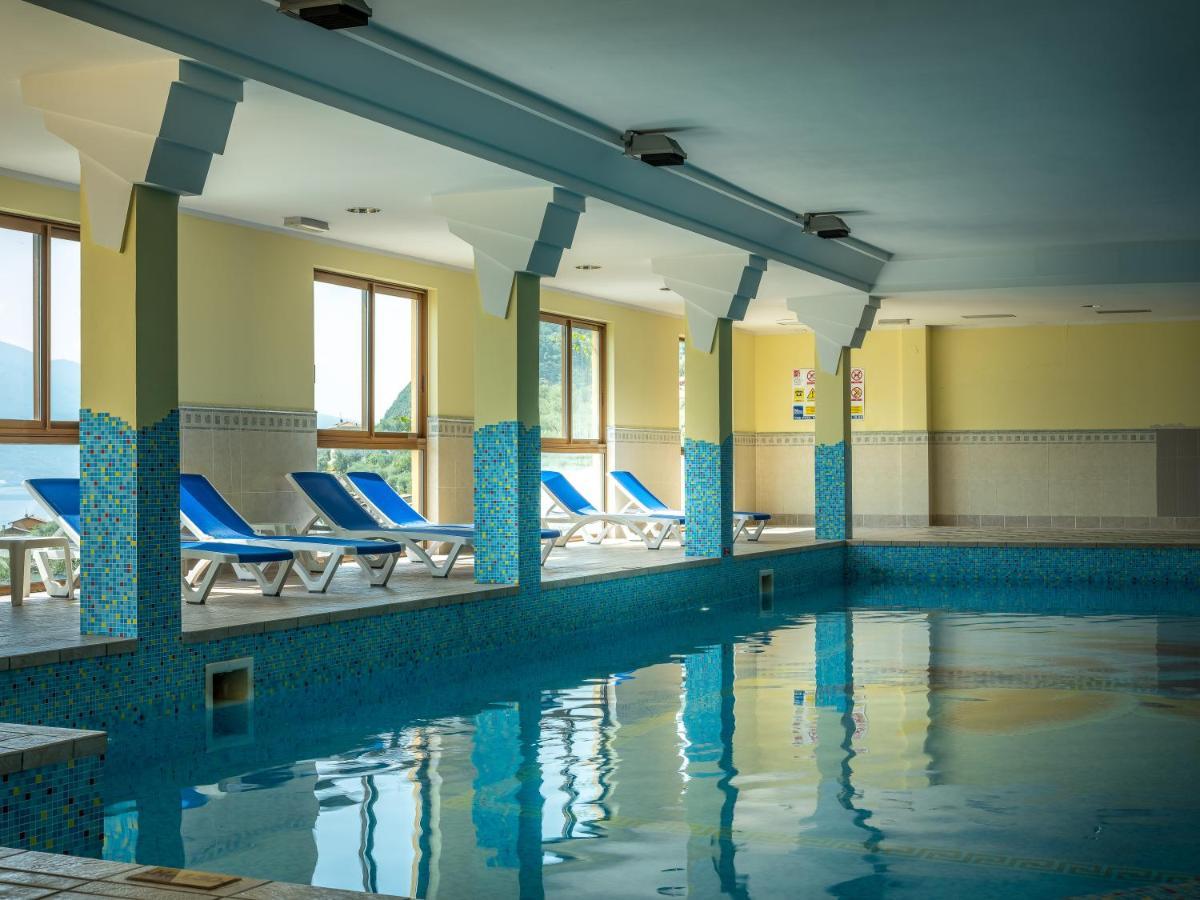 Hotel San Pietro Limone sul Garda Exterior photo